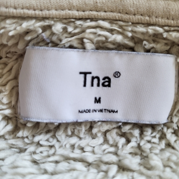 aritzia TNA fleece Jacket - Picture 3 of 4